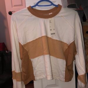 BDG woman’s cropped long sleeve